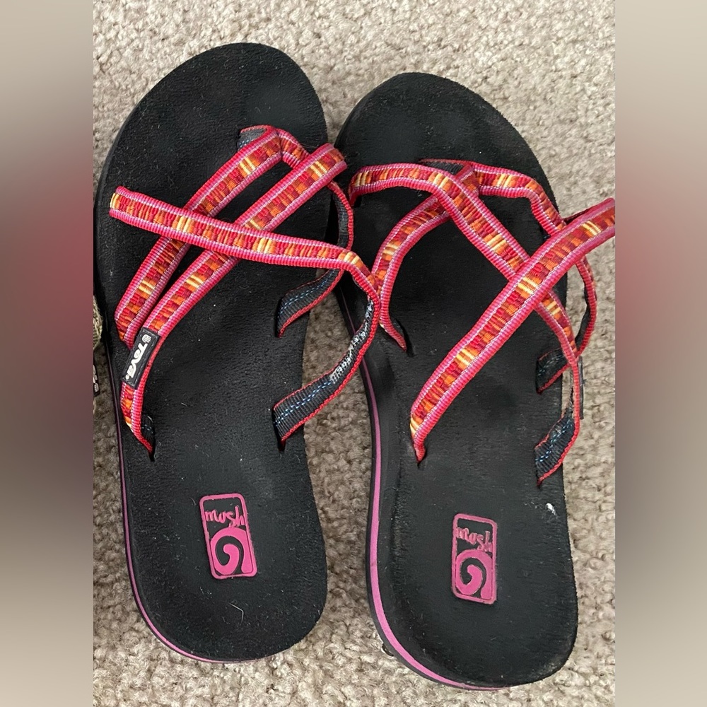Teva flip flops- size 6